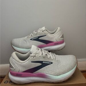Brooks Ghost 16 Size 8.5